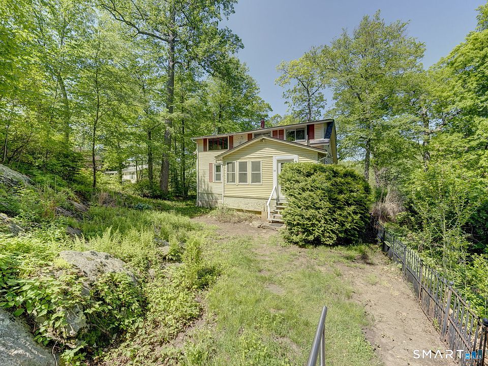 1st image of 18 Brook Trail