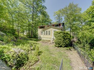 18 Brook Trl, East Hampton, CT 06424