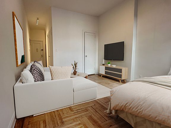 4th image of 195 Prince St #2NW