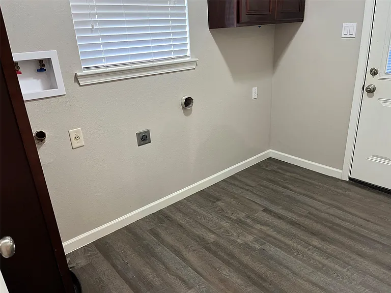 304 S Shadowbend Ave — Photo 34