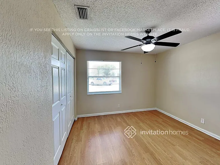 3635 N Mountain Dr — Photo 9