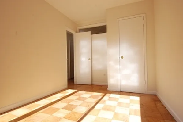 Rented by MNS | media 31