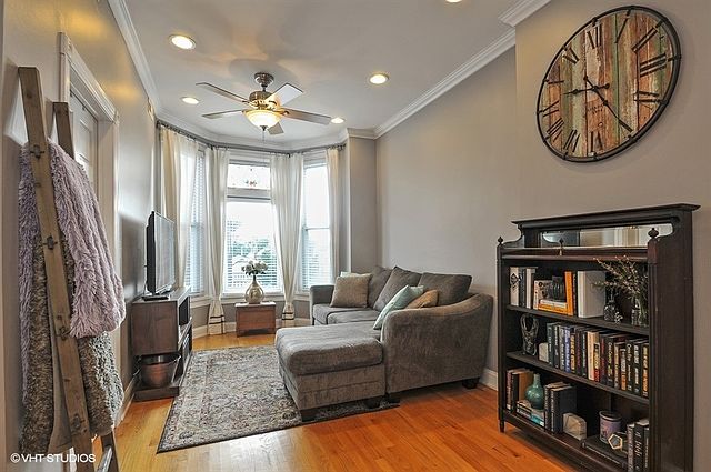 1st image of 2160 N Oakley Ave #3
