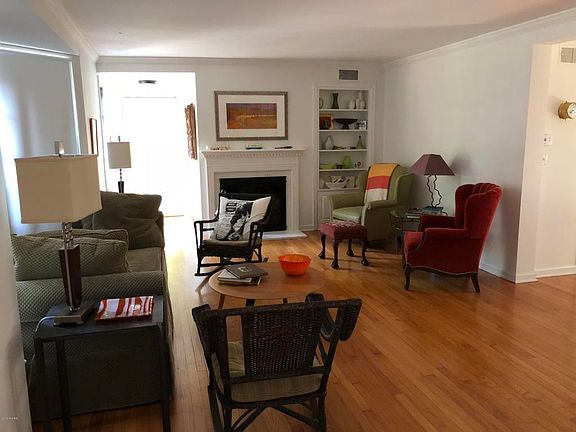 2nd image of 444 Mary St