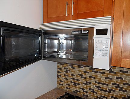 2nd image of 3625 Parsons Blvd APT 5H