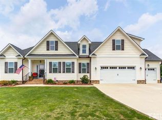 103 Coats Ridge Dr, Benson, NC 27504