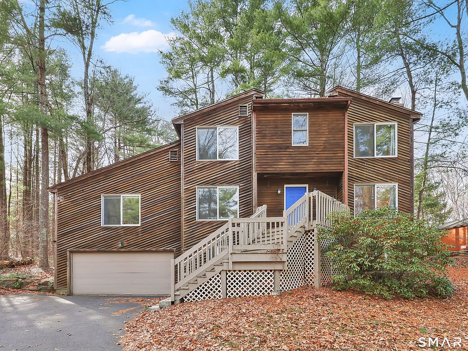 1st image of 31 Woodduck Farms Road