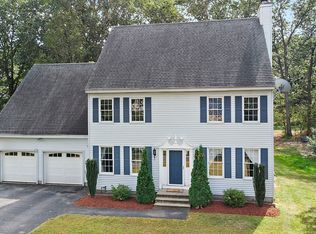 100 Towne Hill Rd, Haverhill, MA 01835