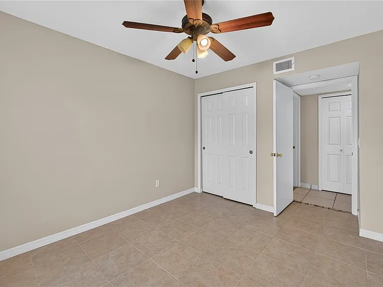 13829 Timberland Dr #101 — Photo 35