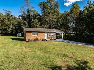 1864 14th Street Pl NE, Hickory, NC 28601