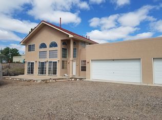 5901 Rio Salado Loop NE, Rio Rancho, NM 87144