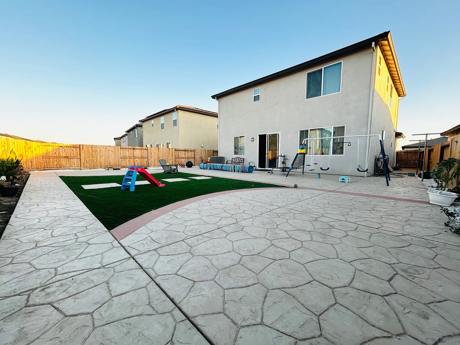 3177 Tinsley St — Photo 3