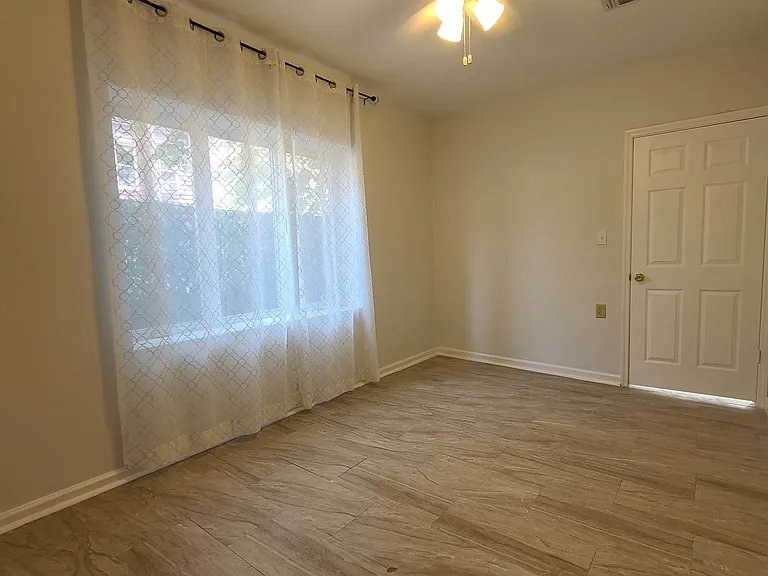 5410 Adams St #1 — Photo 7