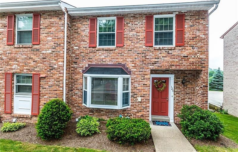 Welcome home to 125 Inverness Drive! This gorgeous three bedroom 2.5 bathroom is move-in ready!