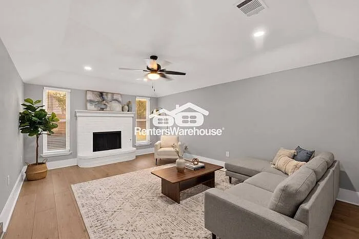 1919 Buckeye Dr — Photo 12