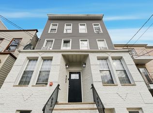 162 Griffith St APT 2, Jersey City, NJ 07307