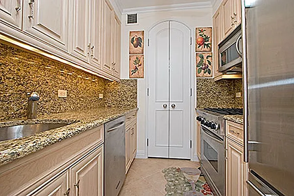 Sold by Trump International Realty | media 28