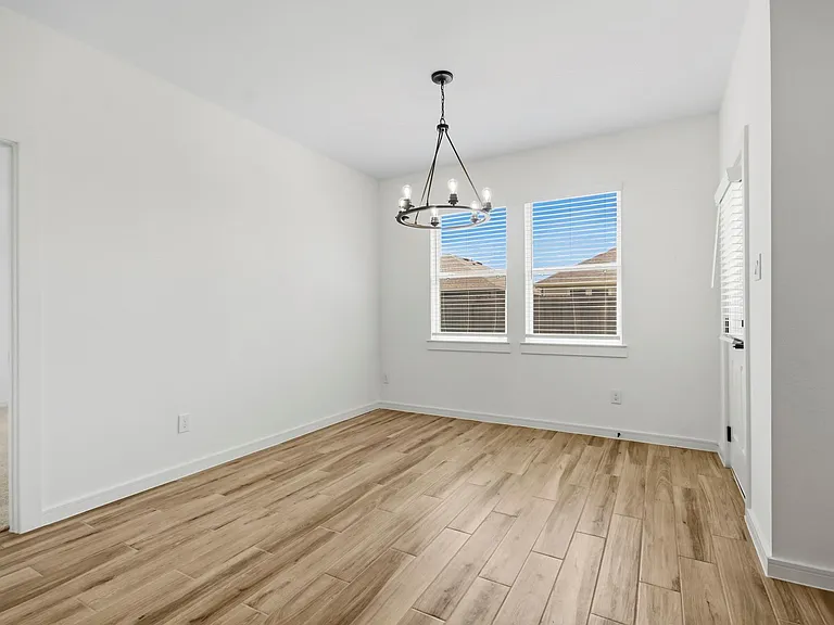 8427 Bay Ridge Cir — Photo 12
