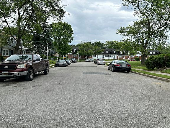 5th image of 5210 Saybrook Rd