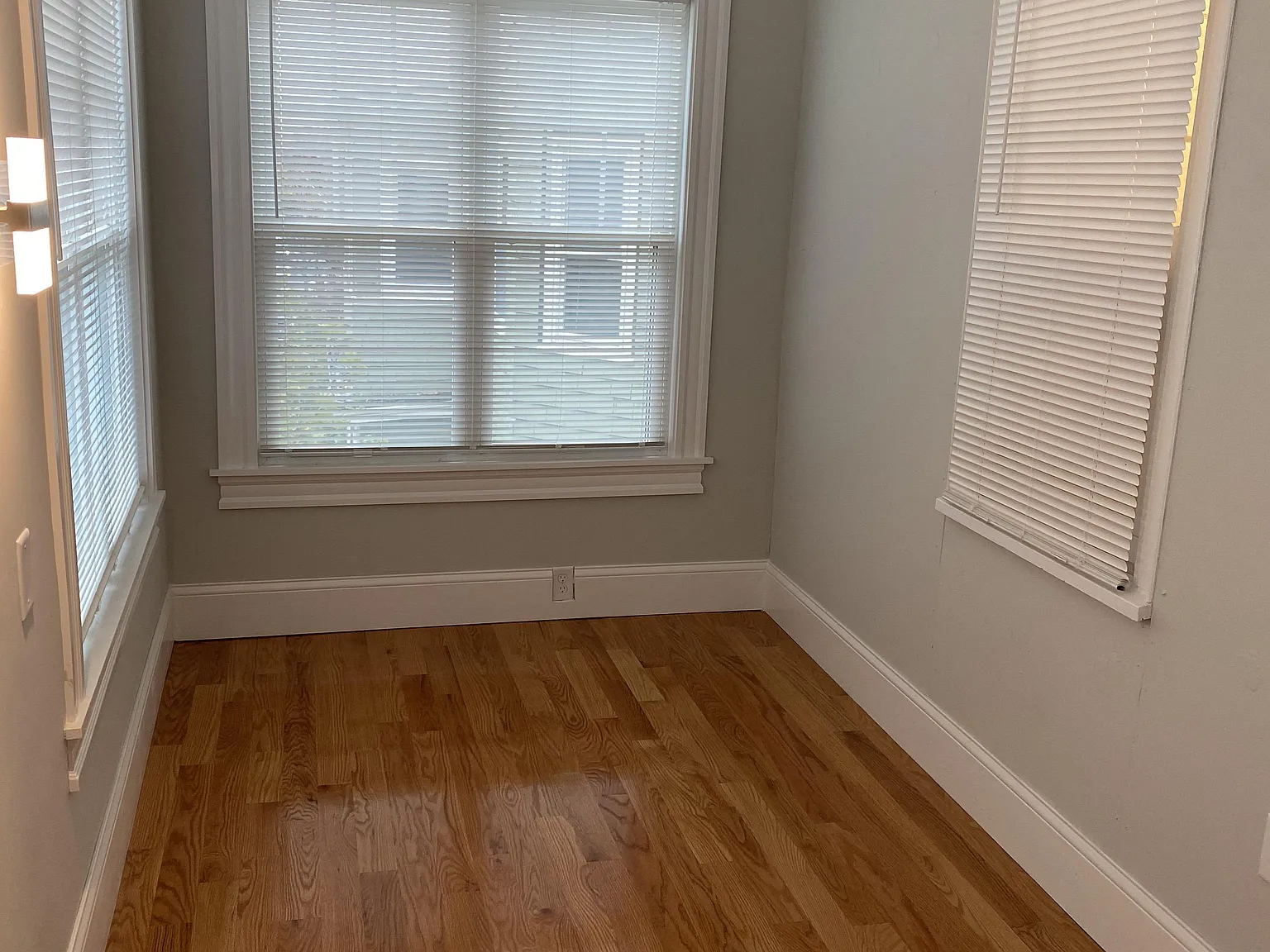 4 bed, $4,900 — Photo 3