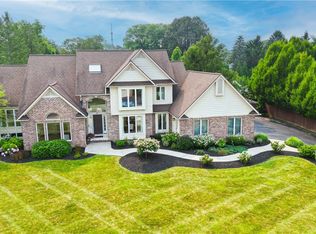 17 Muirfield Ct, Pittsford, NY 14534