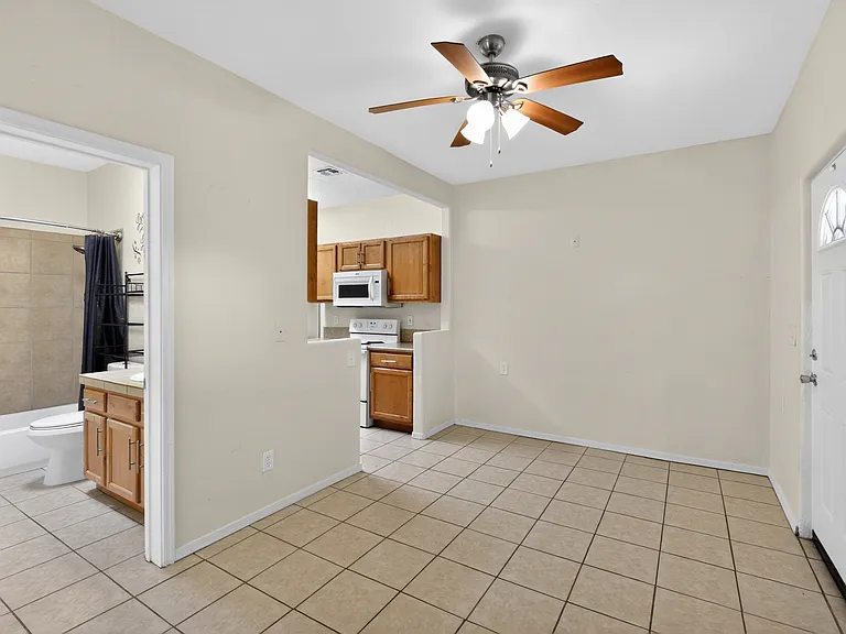 831 E Hedrick Dr #2 — Photo 16