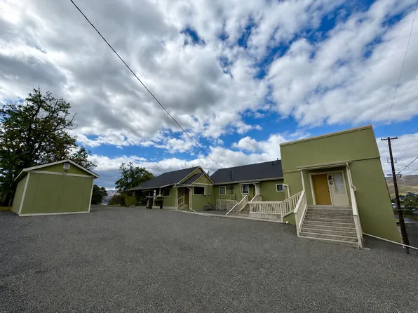 121 27th St #C, Lewiston, ID 83501