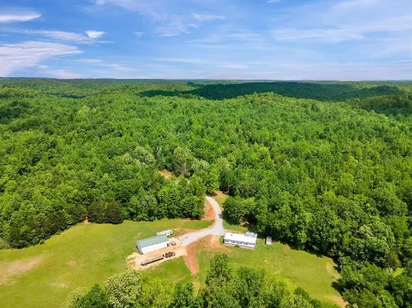 5892 Rockhouse Rd, Linden, TN 37096