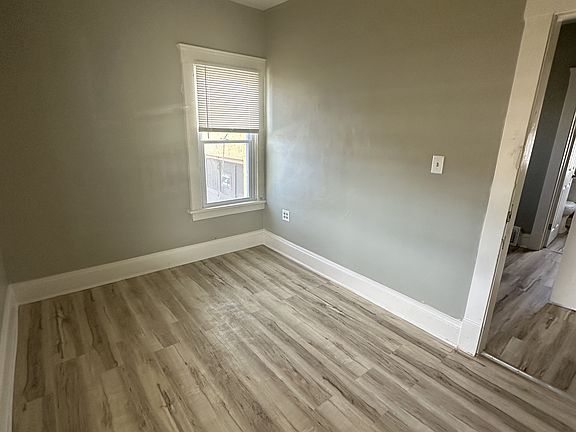 5th image of 4301 W 41st St