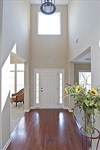 3rd image of 233 Heritage Point Dr
