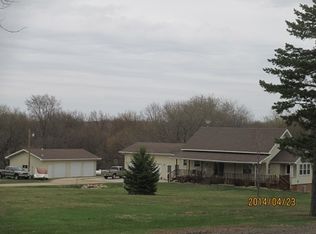 508 W 2nd St N, Estherville, IA 51334