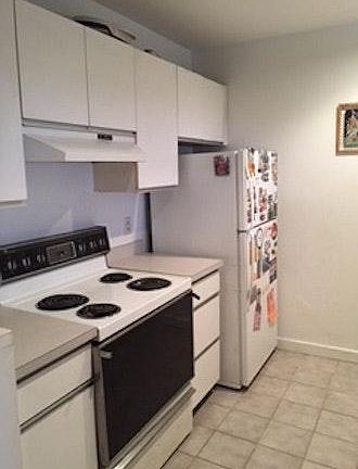 3rd image of 102-22 Church St