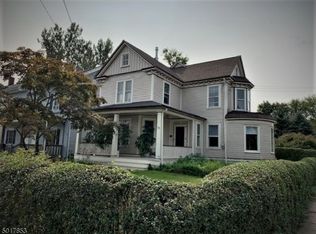 33 N Jackson Ave, Washington, NJ 07882