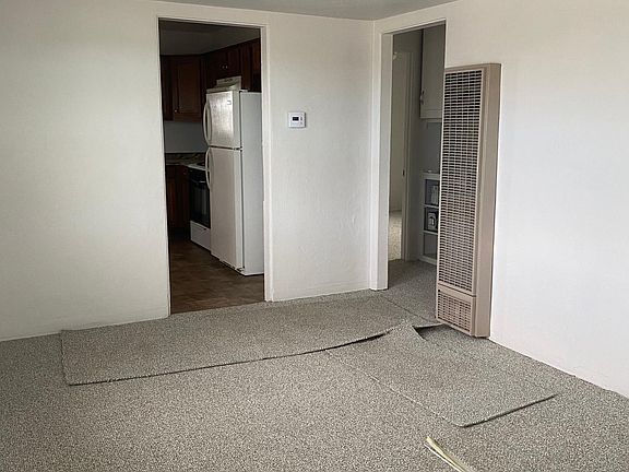 5th image of 2219 Seaside St #1