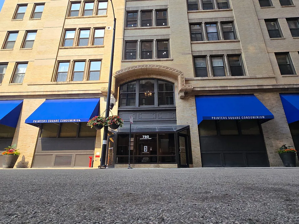 780 S Federal St #701