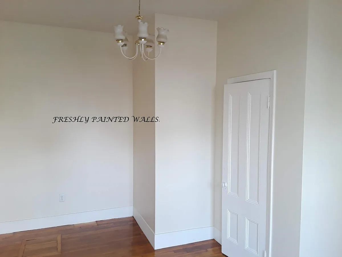 Building Photo - 38 Concord Ave #1