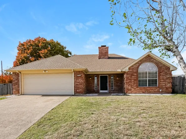 216 Edson Ave, Crowley, TX 76036