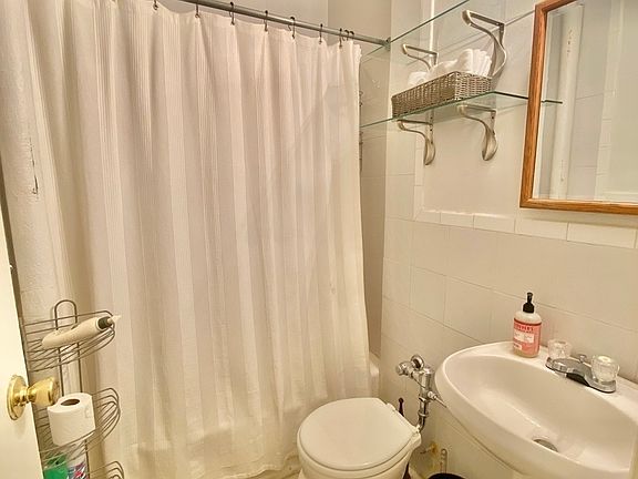 5th image of 538 E 84th St #3BB