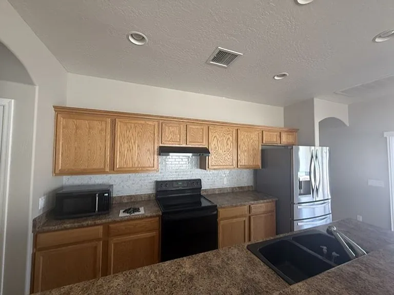 5123 E Hermosa Dr — Photo 4