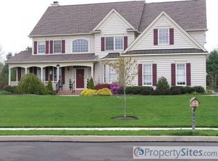 186 Peach Blossom Ln, Ivyland, PA 18974