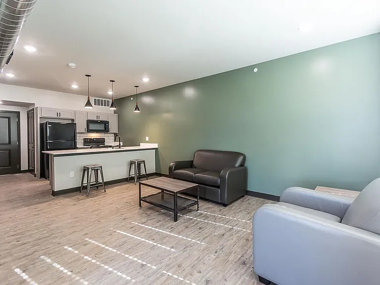 The Bentley Apartments — Photo 118