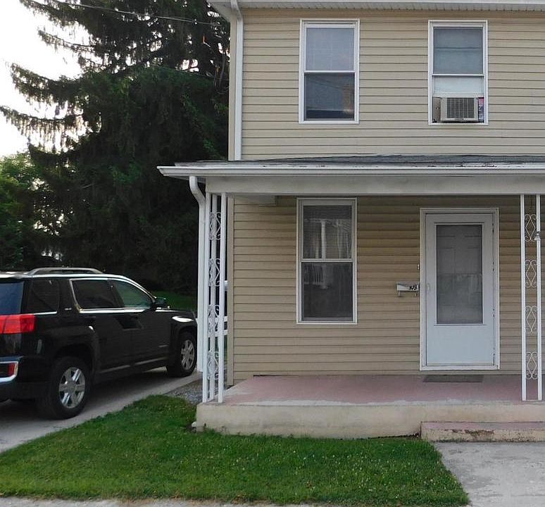 1st image of 109 S Washington St