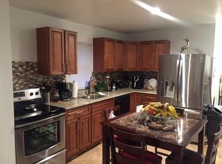 70 S 6th St #1, Newark, NJ 07107