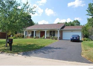 323 Glan Tai Dr, Ballwin, MO