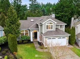 25747 SE 40th St, Issaquah, WA 98029