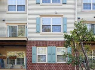 11850 Breton Ct, Reston, VA 20191