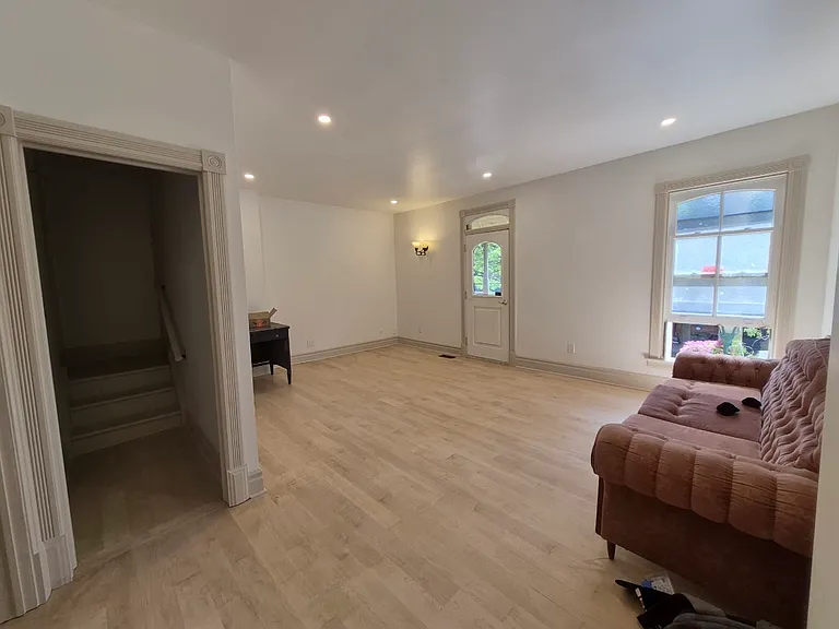 561 Parliament St #1 — Photo 22