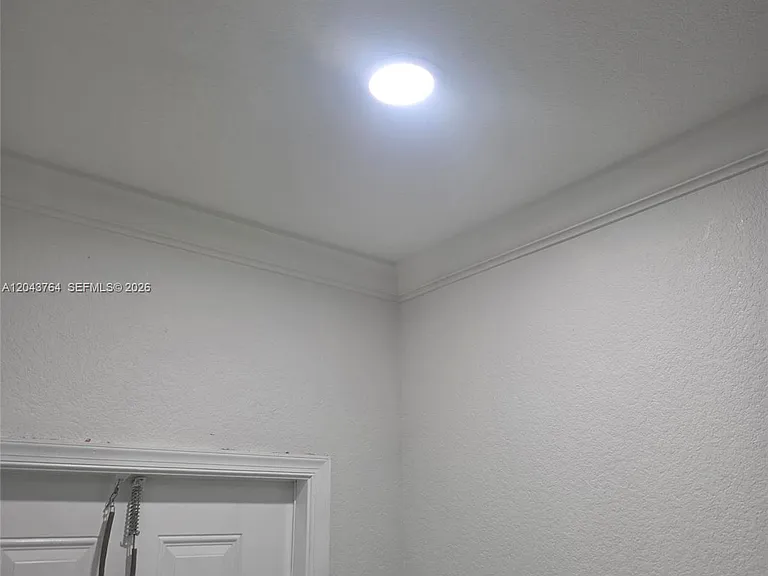 8215 SW 27th St #103 — Photo 10