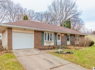 3398 Dresden Dr, Jackson, MI 49203