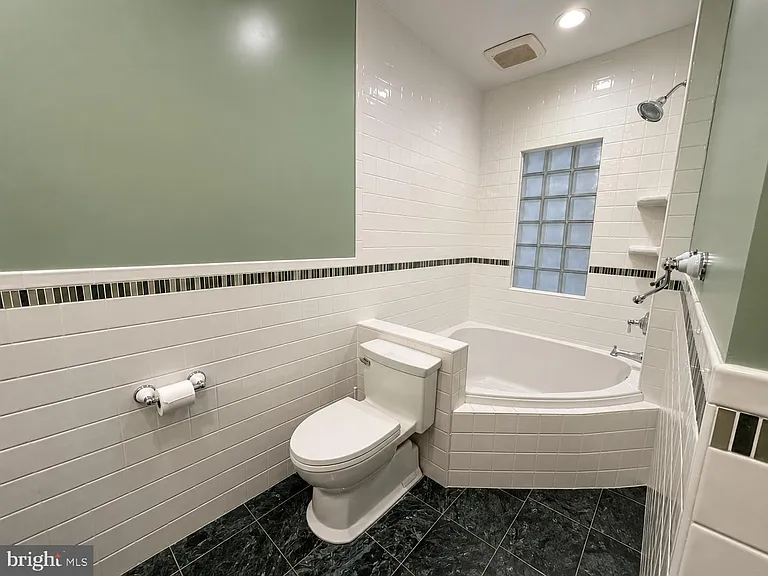640 6th St NE — Photo 21